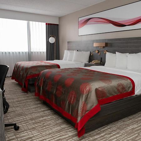 Ramada By Wyndham Cedar Rapids Hotel Eksteriør billede
